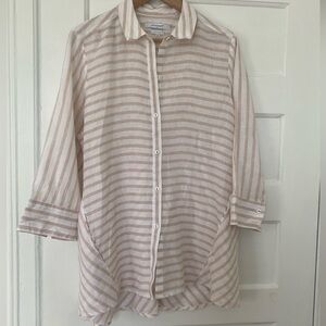 Foxcroft Carlane chic linen striped button down shirt with pockets